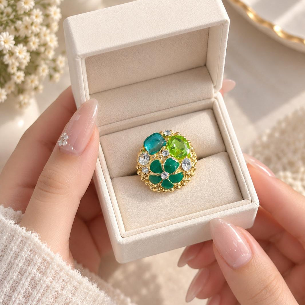Fancy Statement Ring (Green)