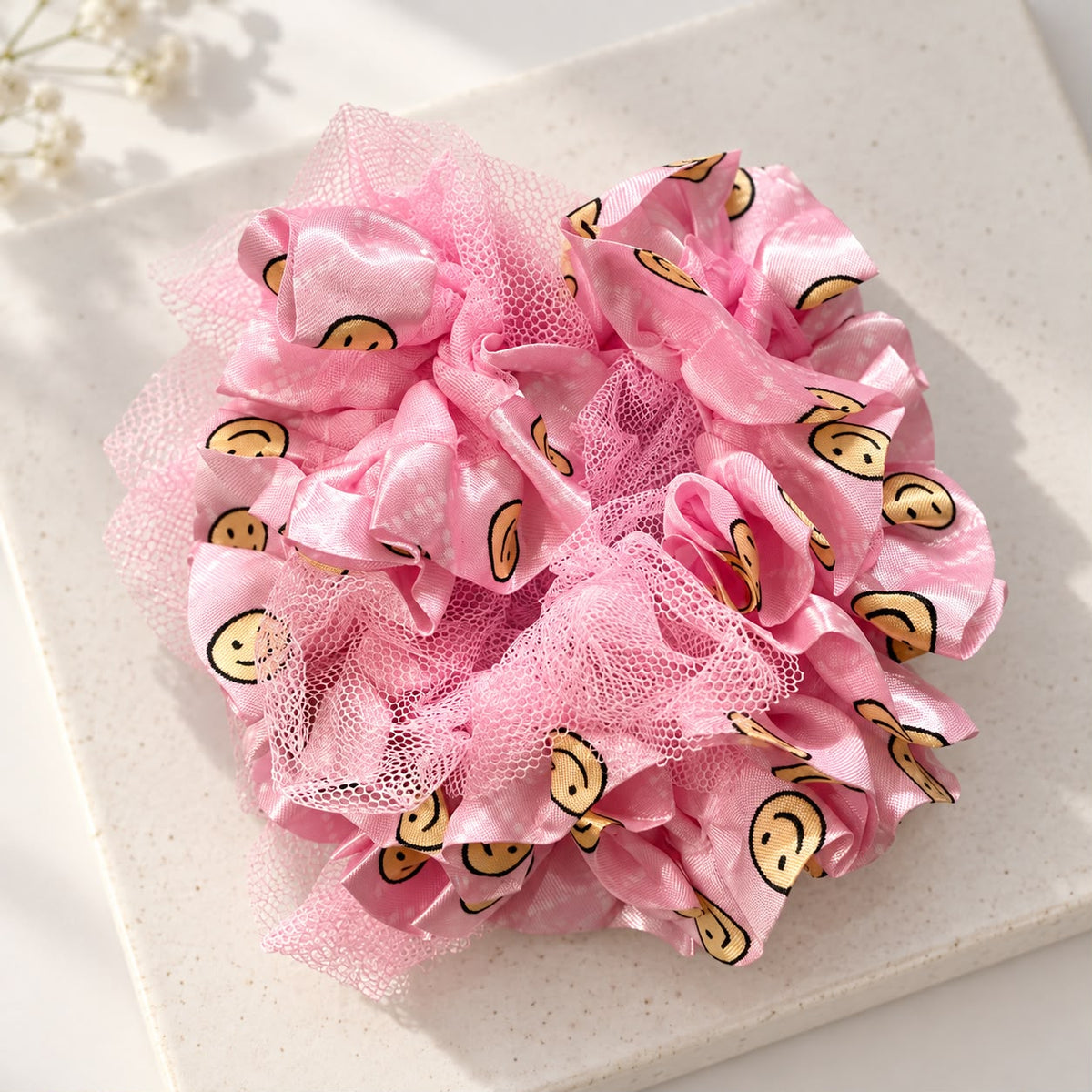 Printed Mesh Scrunchie (Baby Pink)