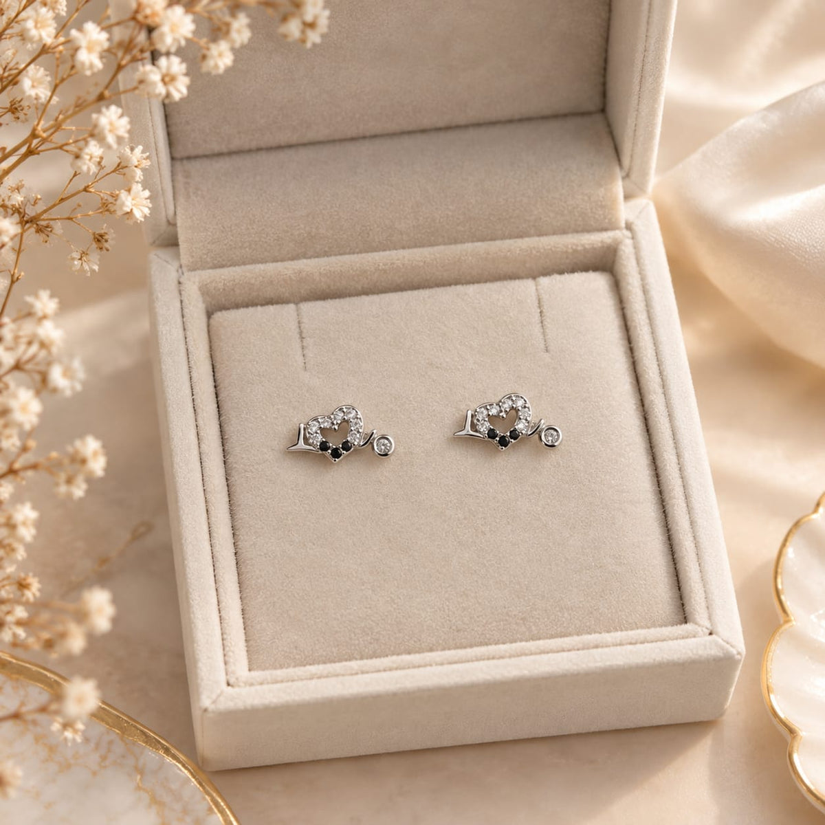 Zircon Studs-270 (Silver)