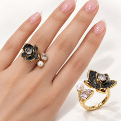 Bloom Pearl Ring (Black)