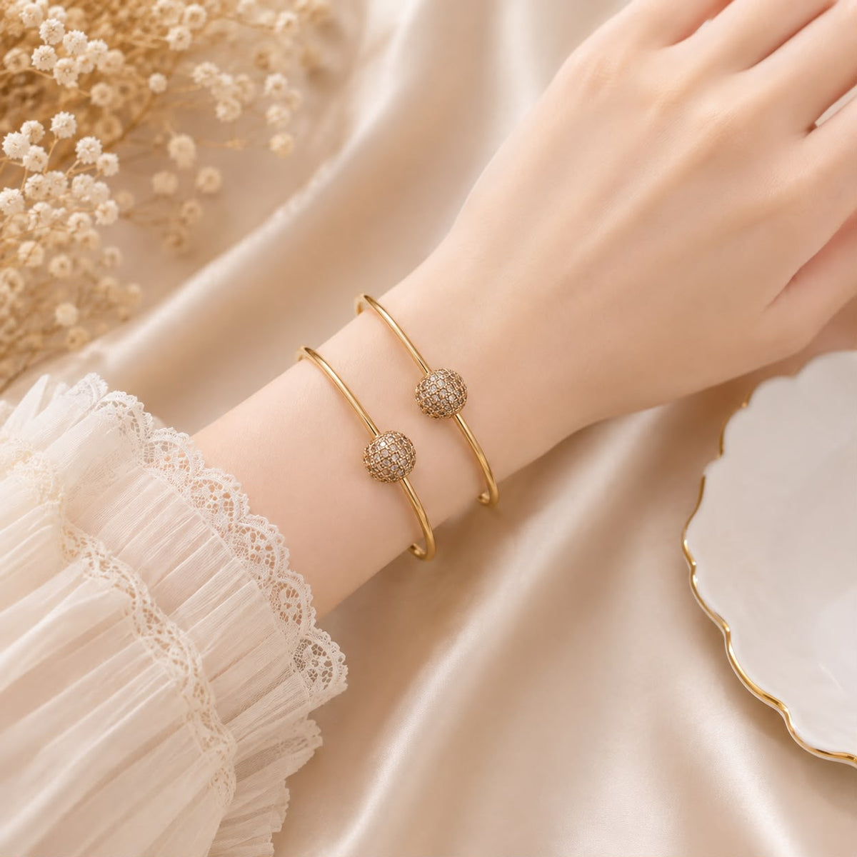 Adjustable Adult Bangle-61 (Golden Ball)