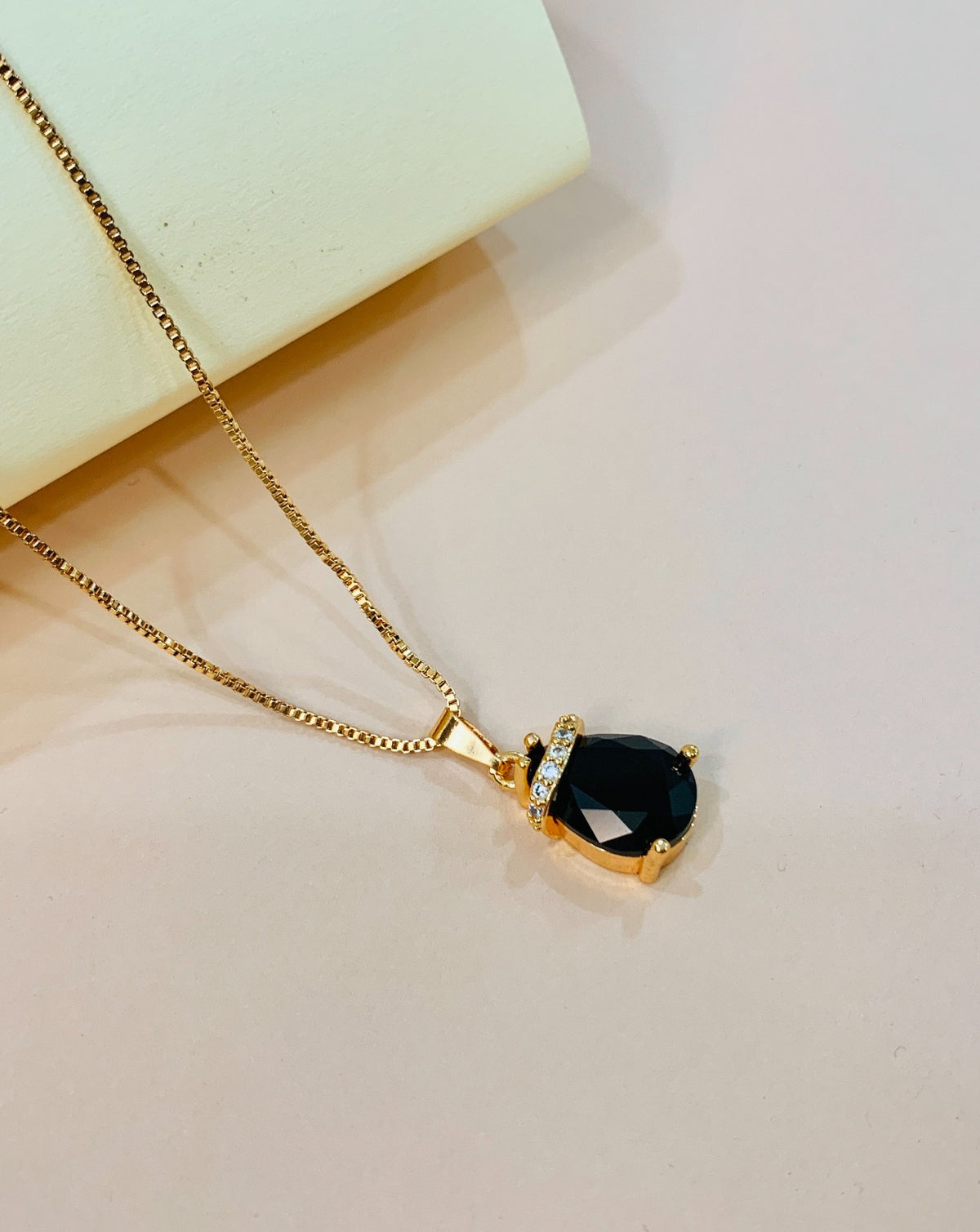 Zircon Pendant-211 (Black)
