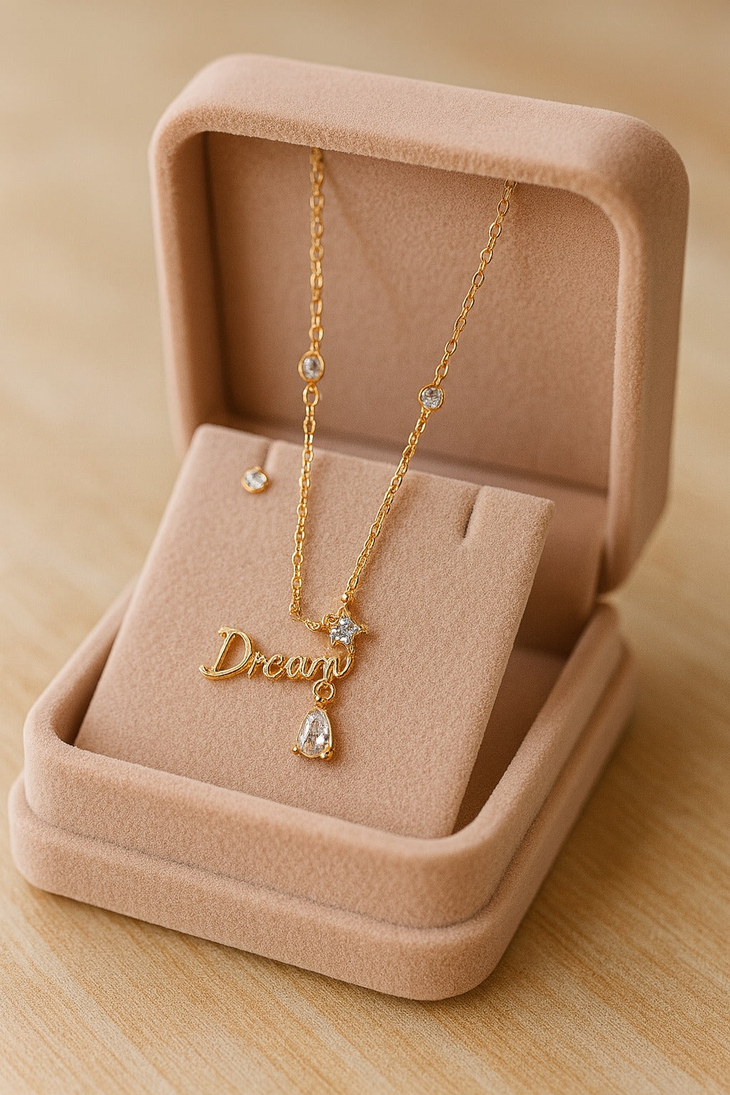 Zircon Pendant-304 (White)