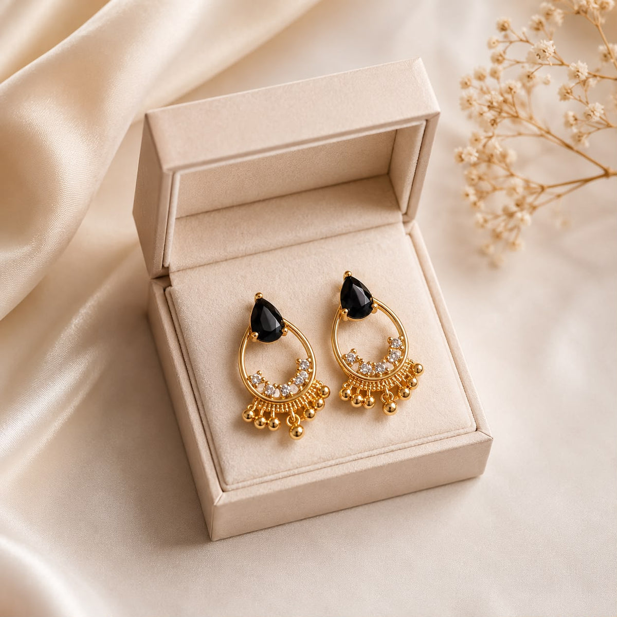Zircon Earring-220 (Black)
