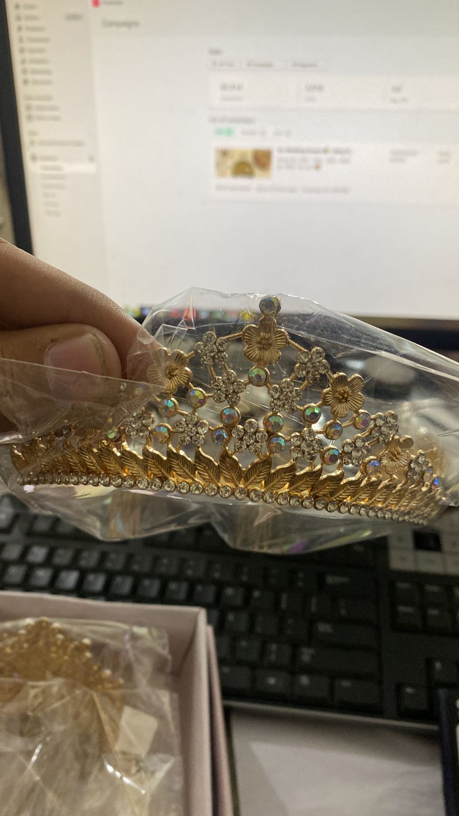 Crown-36 (Golden)