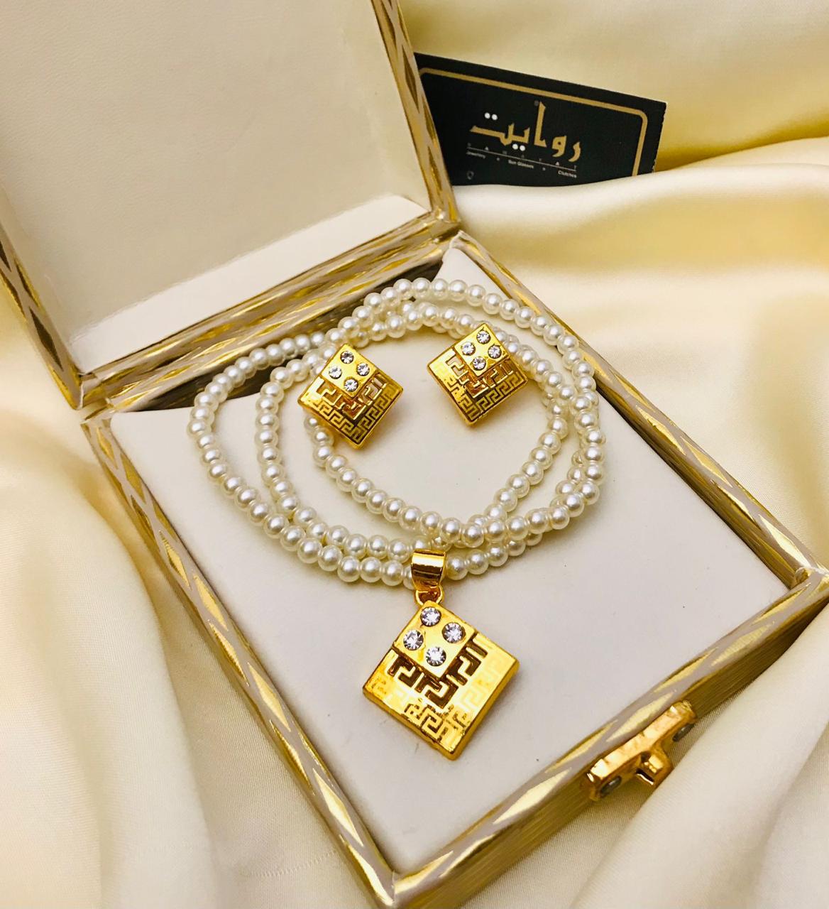 Locket Set-75 (Golden)