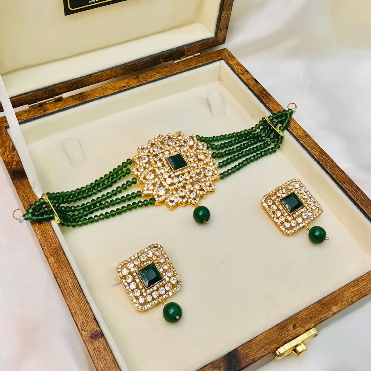 NEELUM (Dark Green)