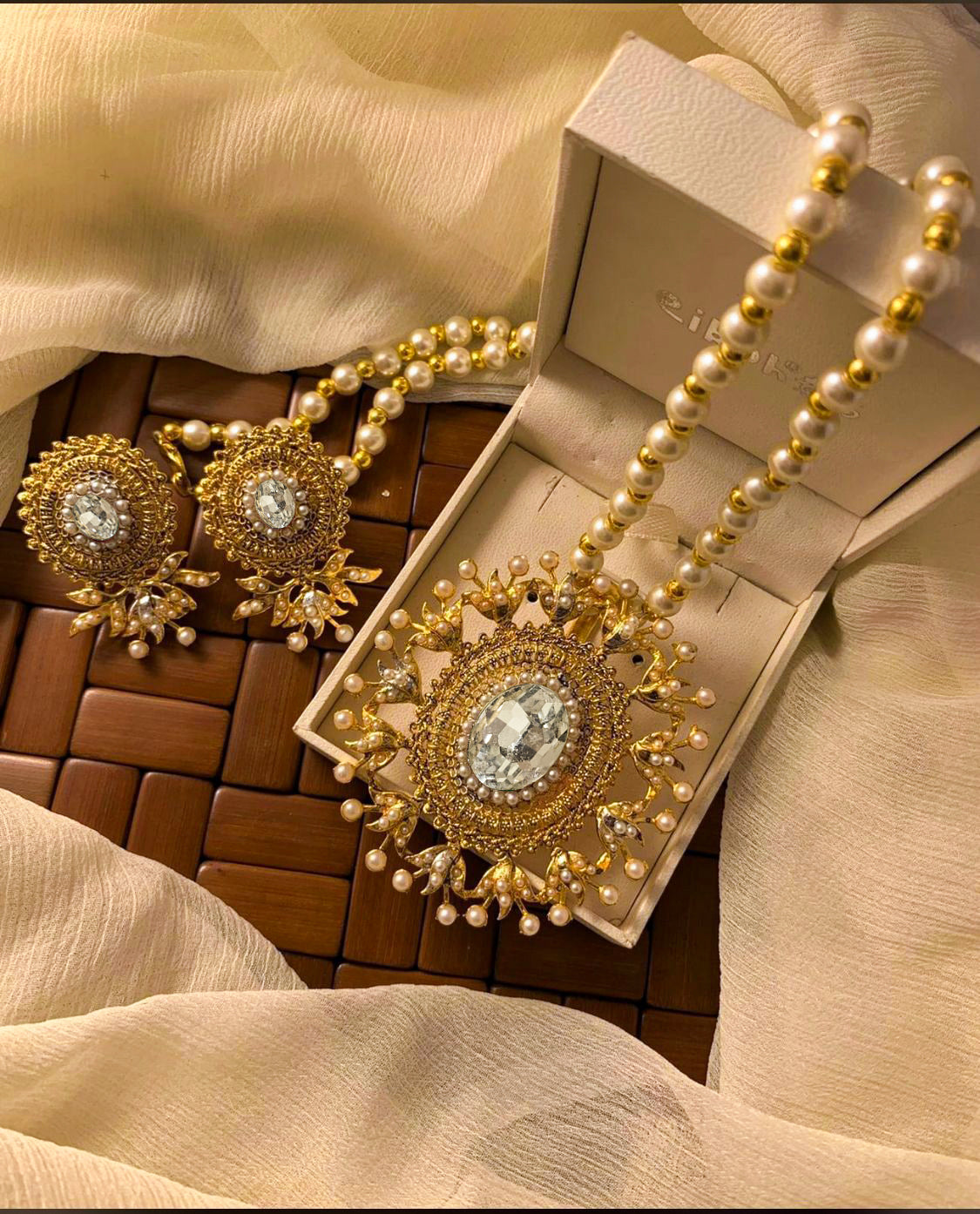 HANINA Locket Set (Sheesha)