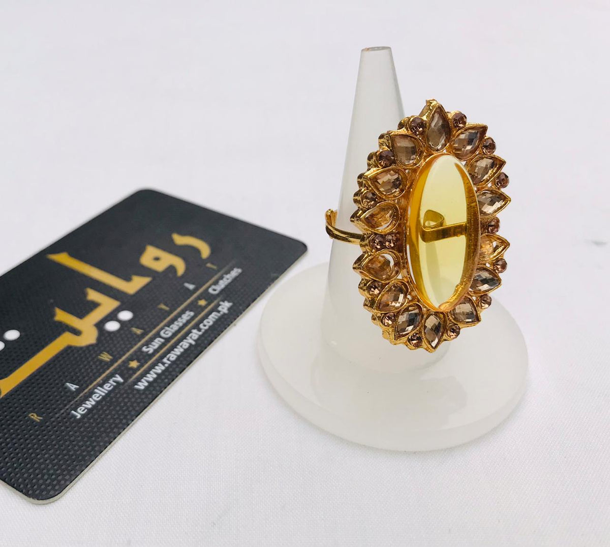 Oversized Ring (Golden)