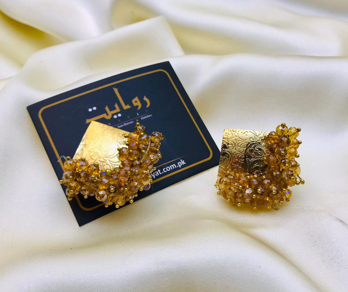 Patra Studs (Golden)