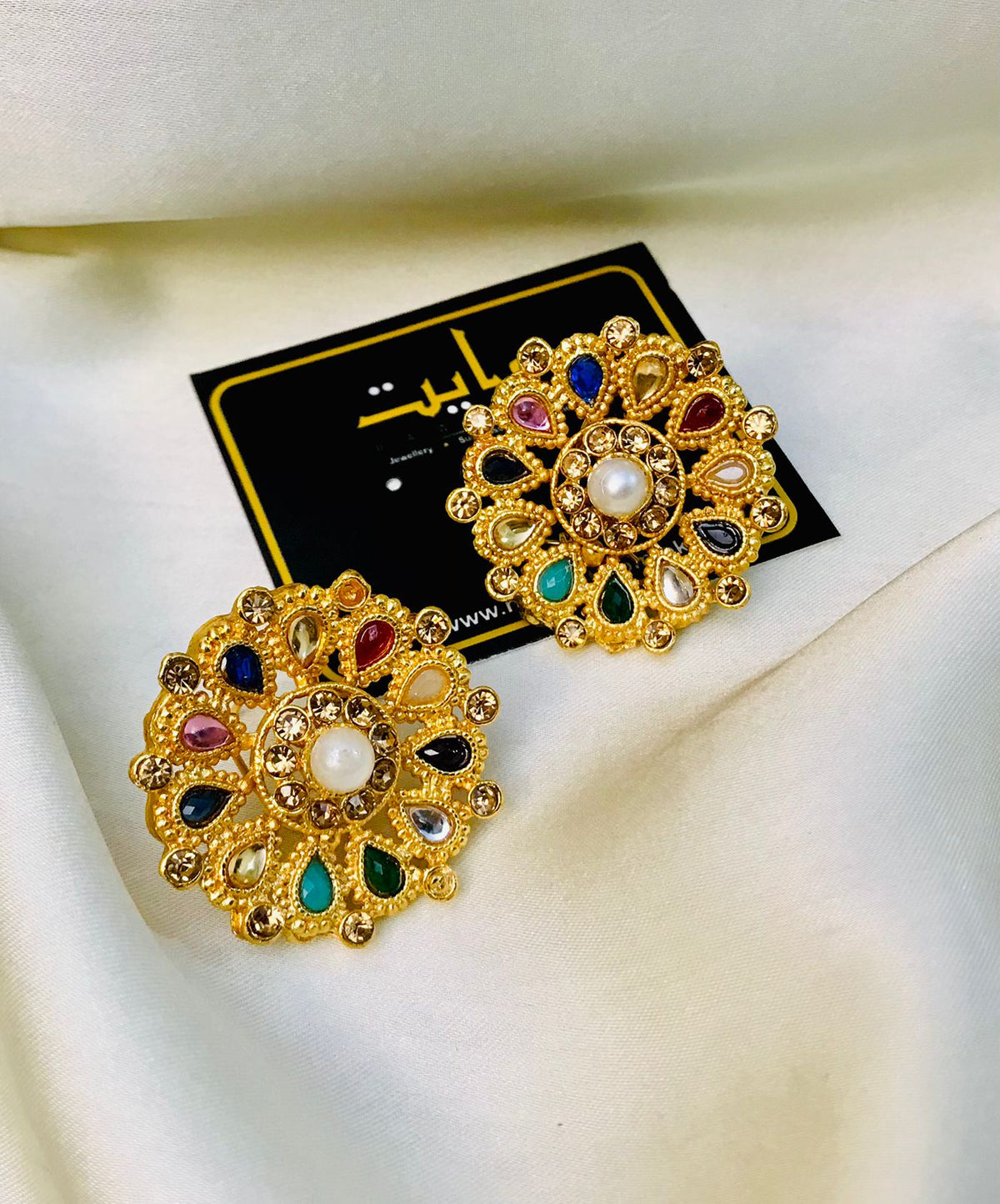 Fancy Studs-04 (Naurateen)