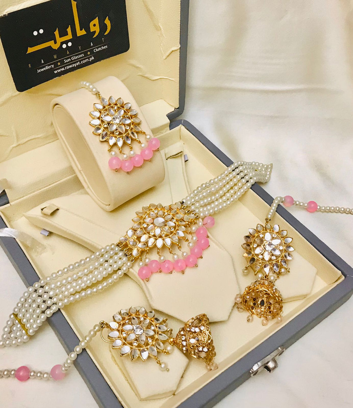 MADHURI (Pink)
