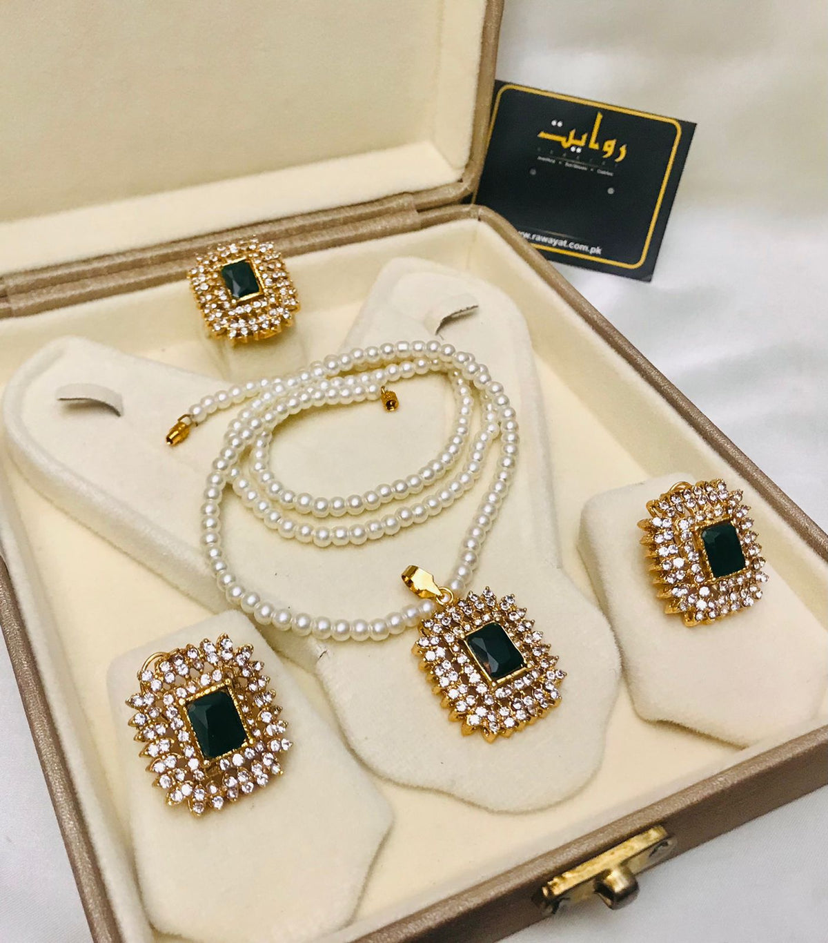 Locket Set-36 (Dark Green)