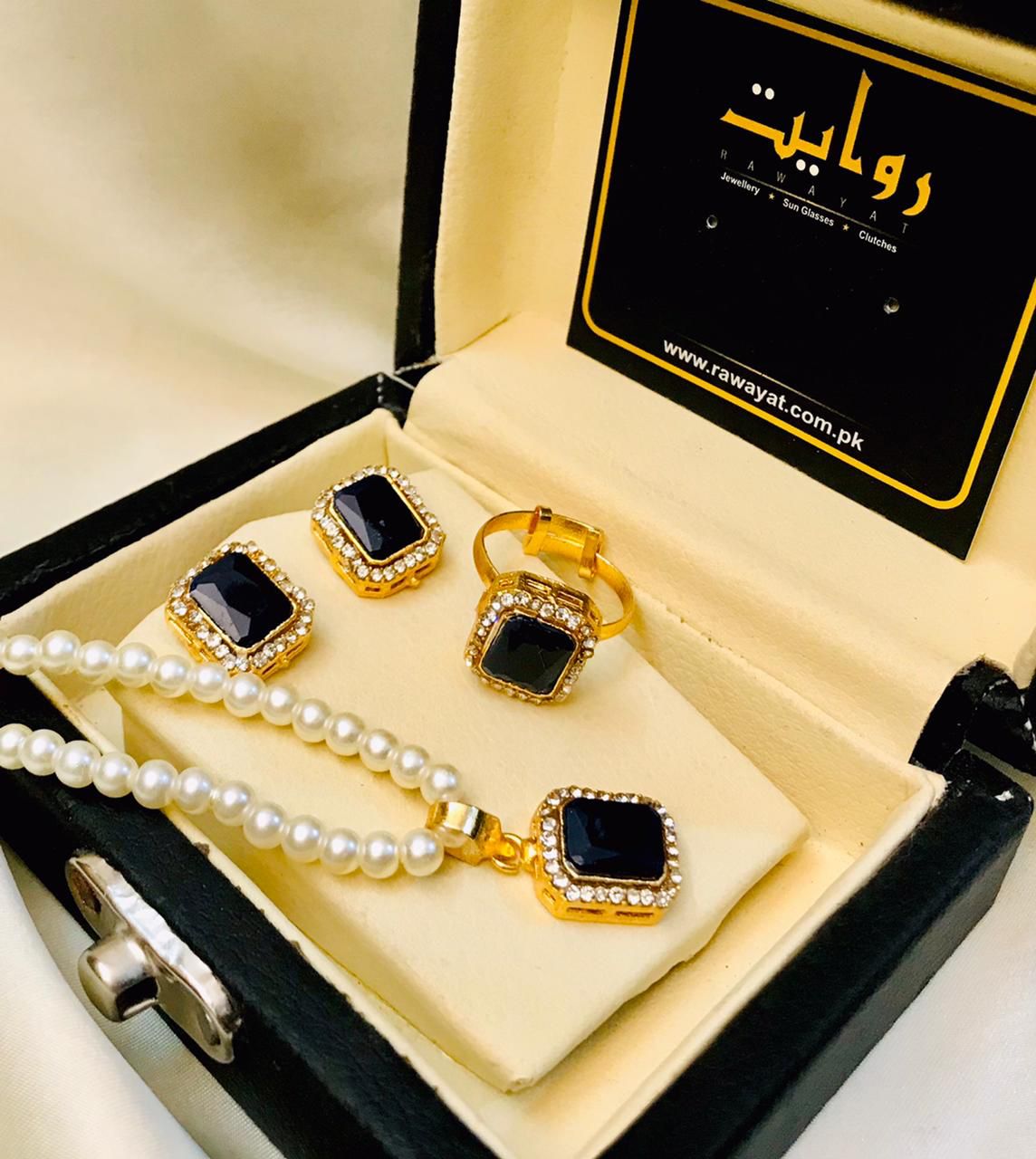 Locket Set-37 (Black)