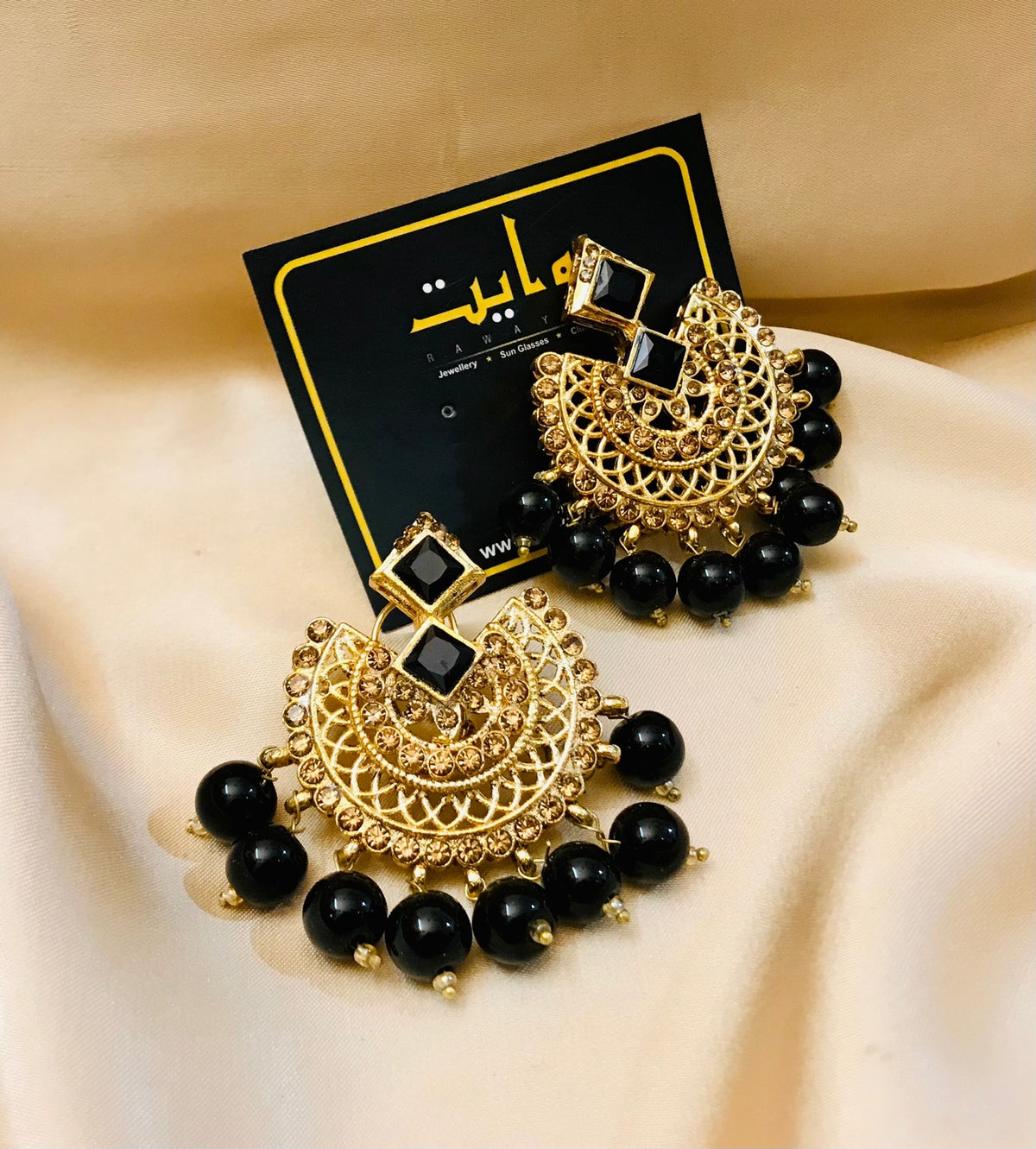 Fancy Earring-72 (Black)